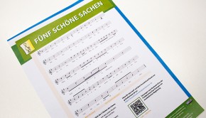 mit QR-Code zum Scannen und anhören auf dem Smartphone